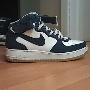 Nike Air Force 1